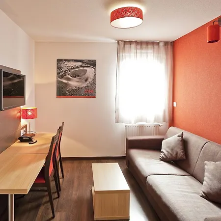 Privilodges Carre De Jaude Aparthotel 3*