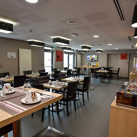 Privilodges Carre De Jaude Aparthotel 3*